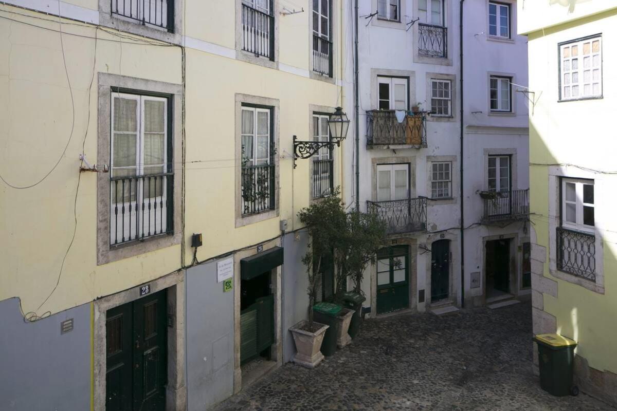 Apartment Center - Subway Nearby *