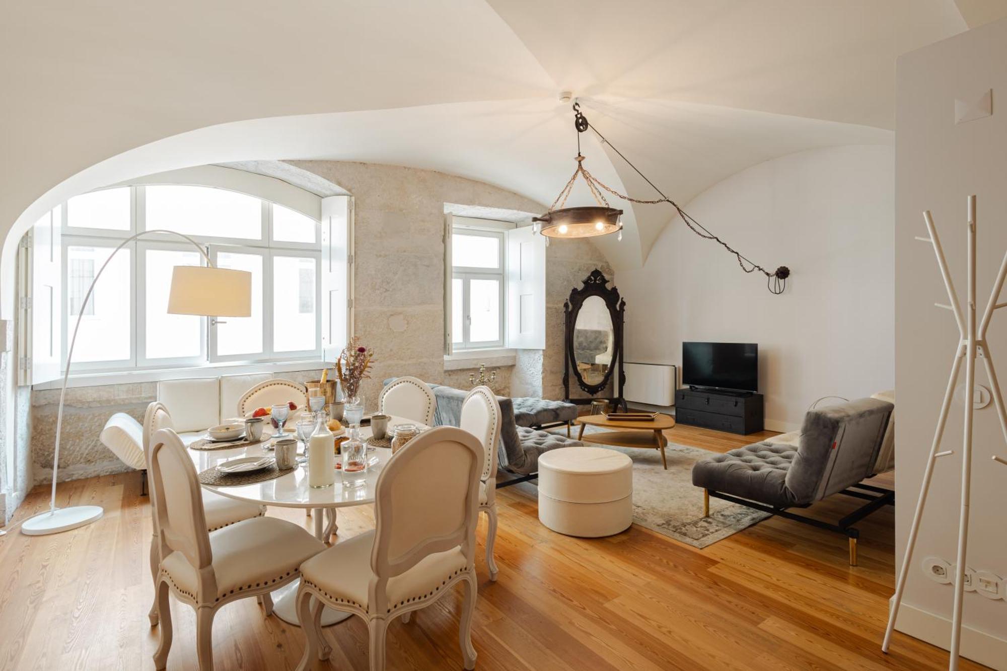 Apartment Almaria - Da Corte | Chiado Lisbon