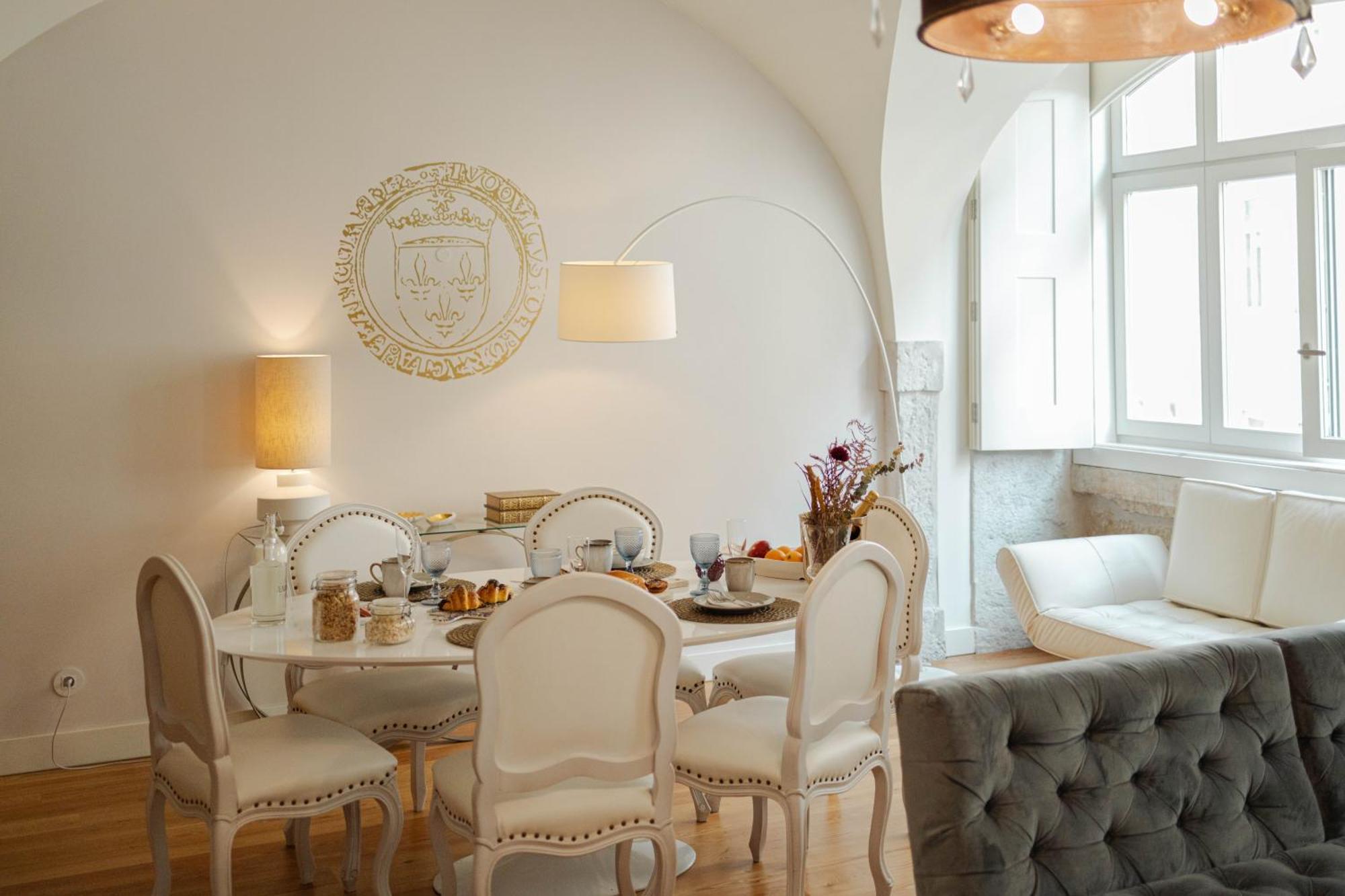 Apartment Almaria - Da Corte | Chiado Lisbon