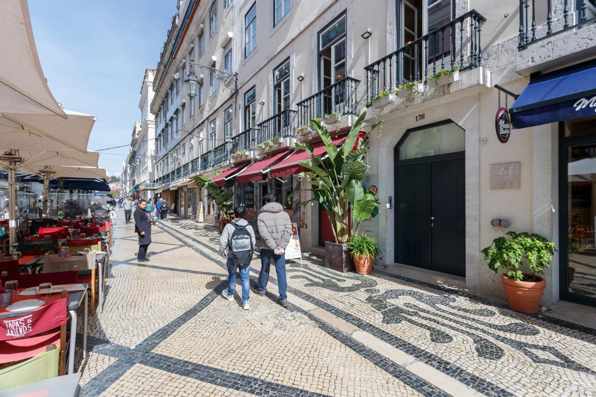 Luxury In Shared In Downtown Homestay