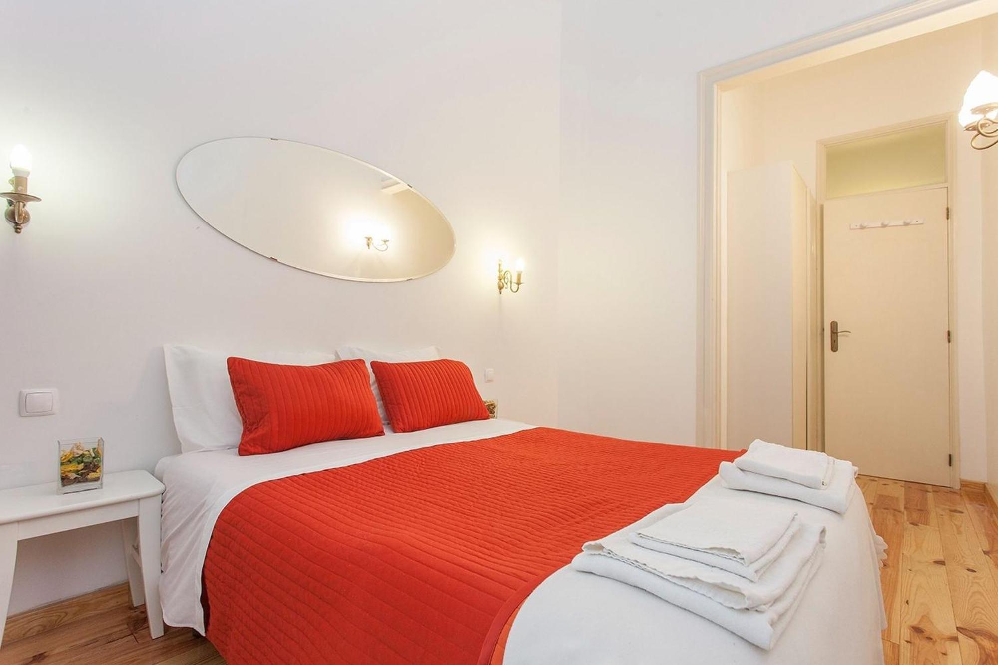 In Guest - Anglesh Located Near Center Guest house *