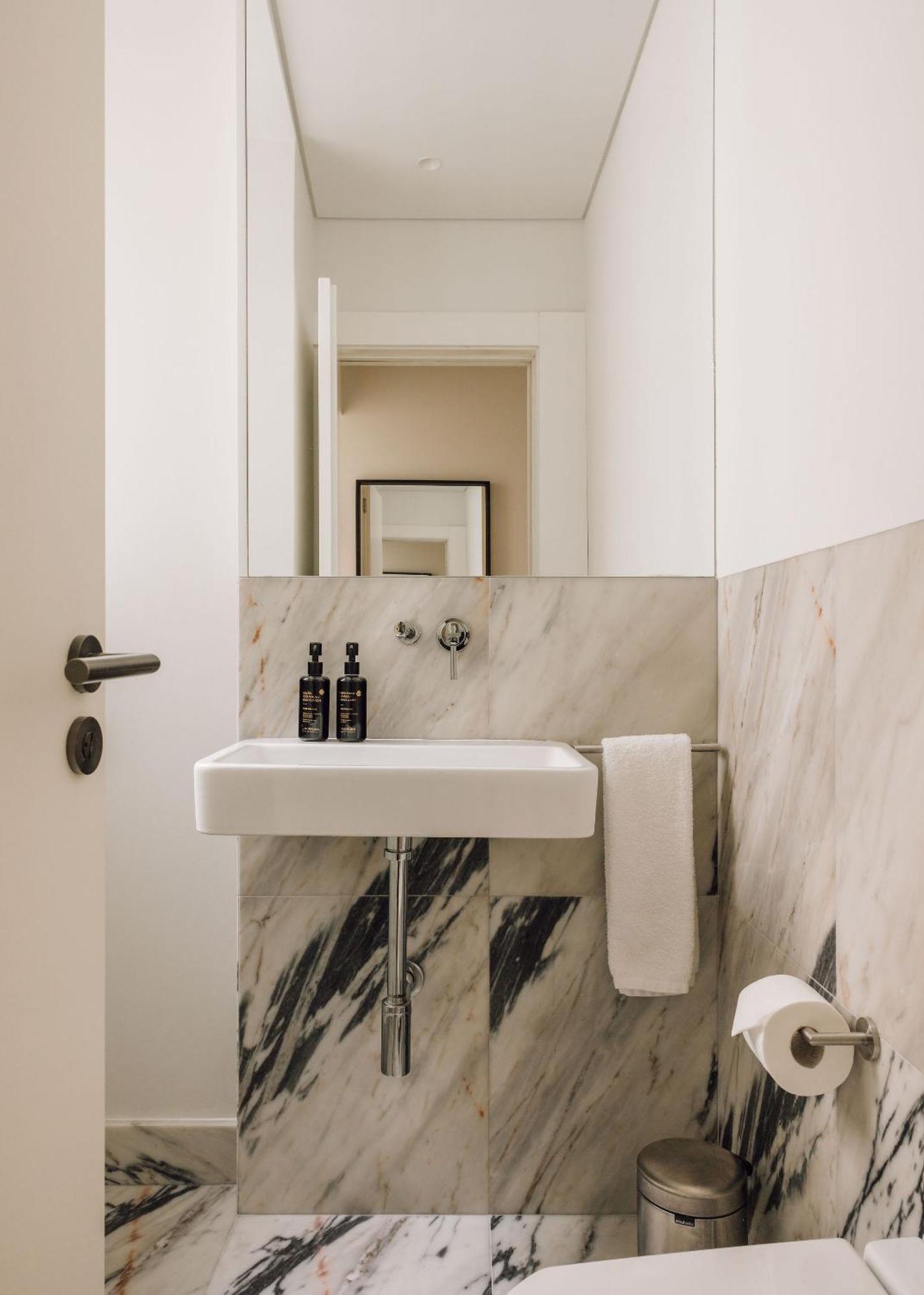 Ando Living - Sao Nicolau House Apartment Lisbon