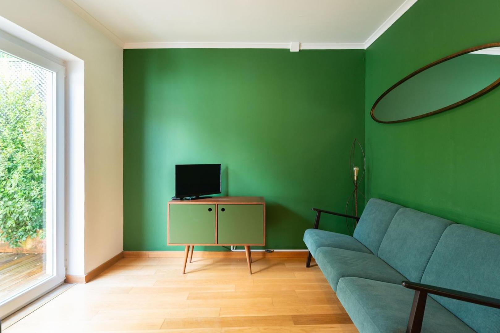 Gorgeous Rooftop 2-bed 250m To Intendente Sq * Lisbon