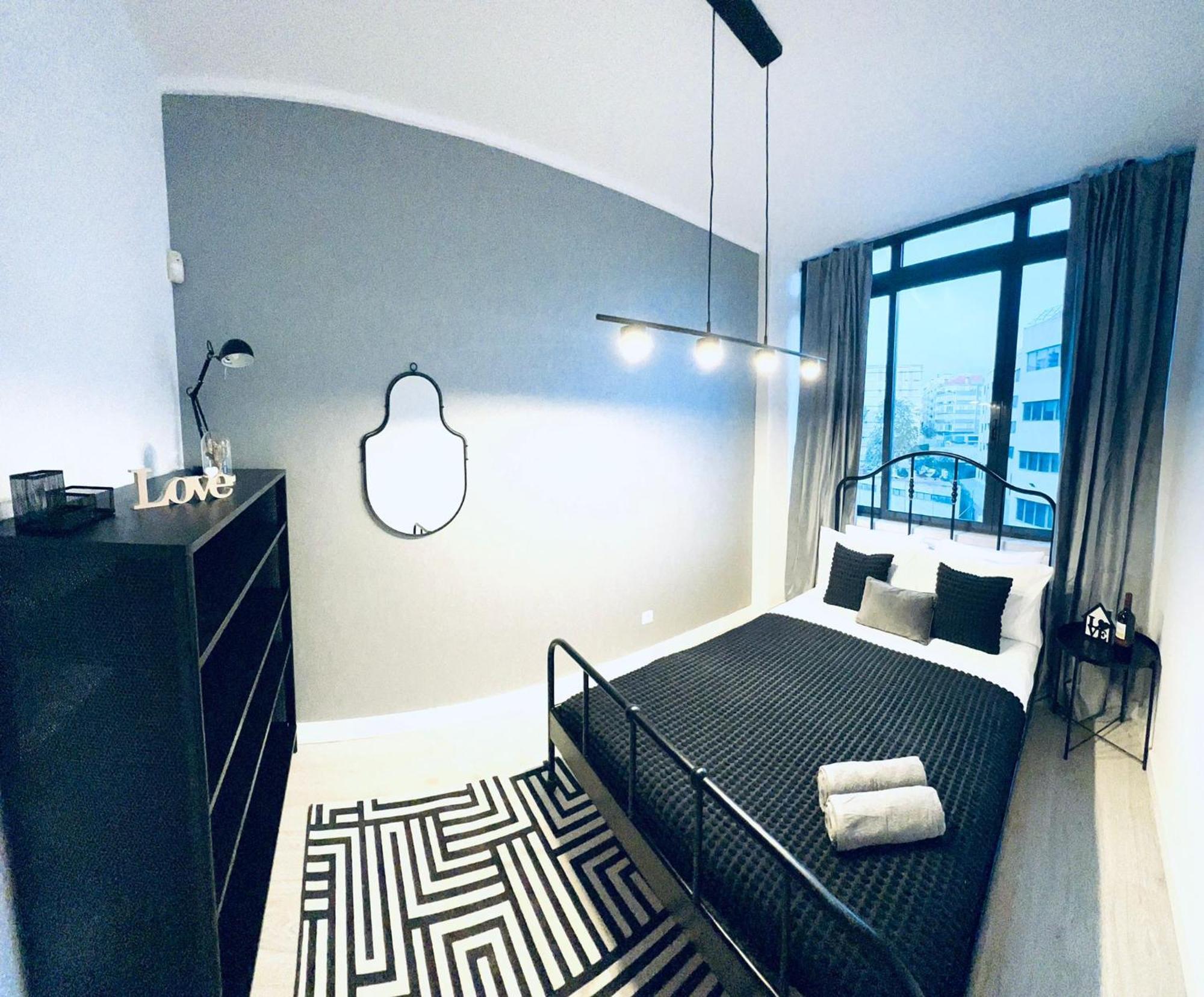 Luxury Rooms, Ideal For Tourists Hostel *