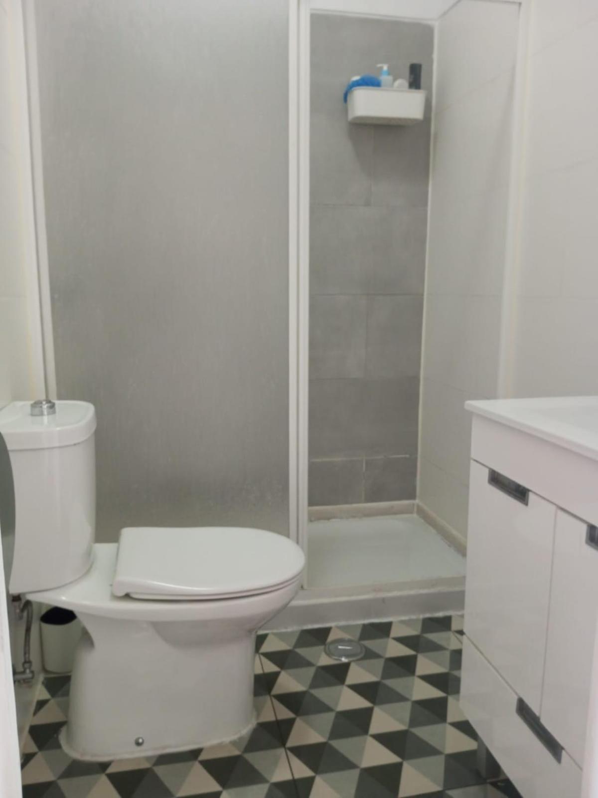 Lisbon Guesthouse 2*