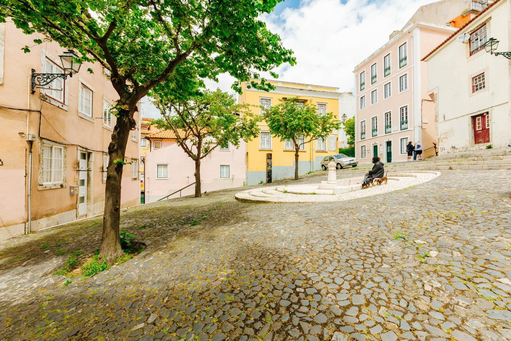 Rent4Rest Lisbon Downtown Tiny Studio Apartments Lisbon