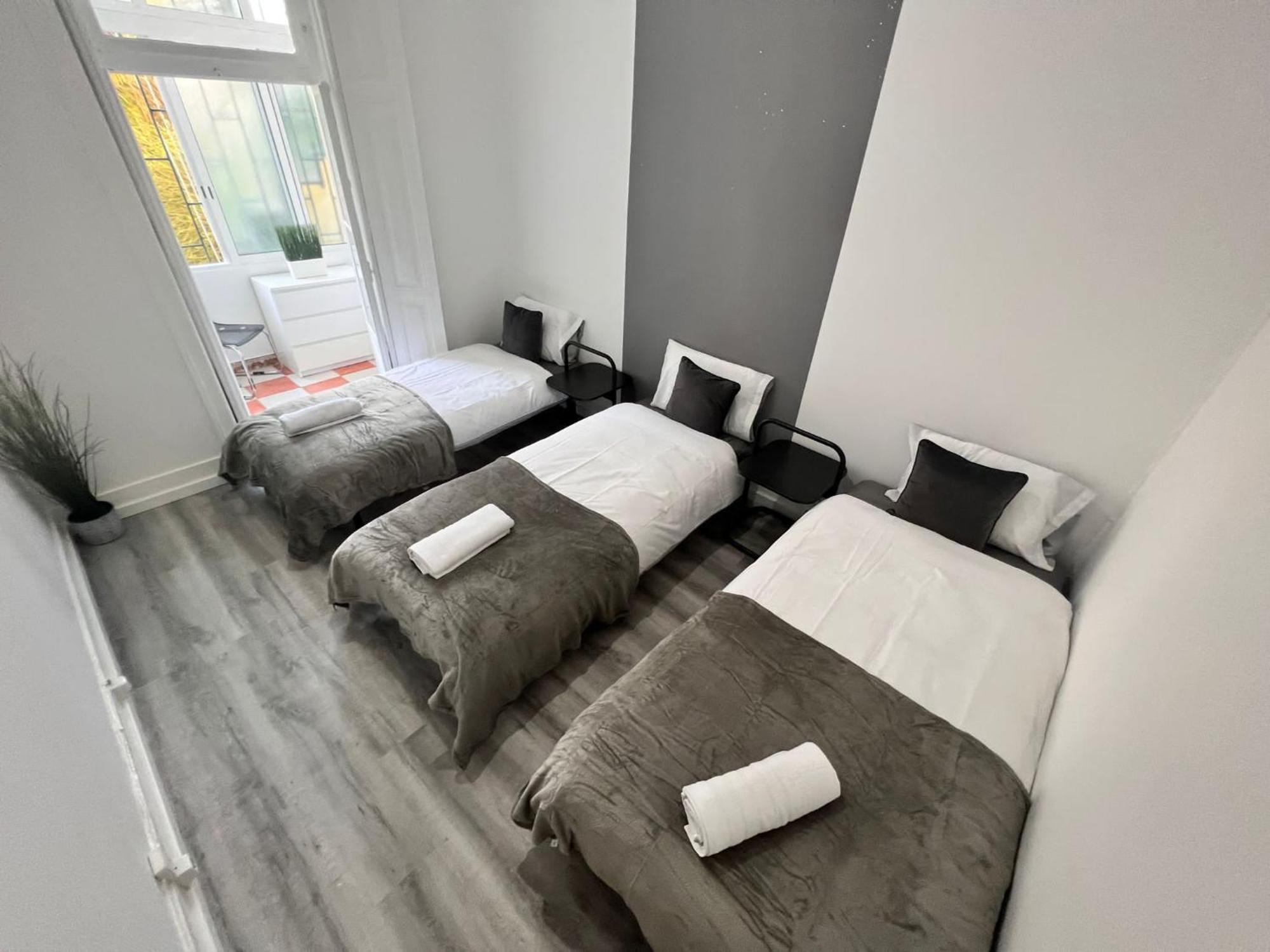 Rooms, Location For Tourists Albergue
