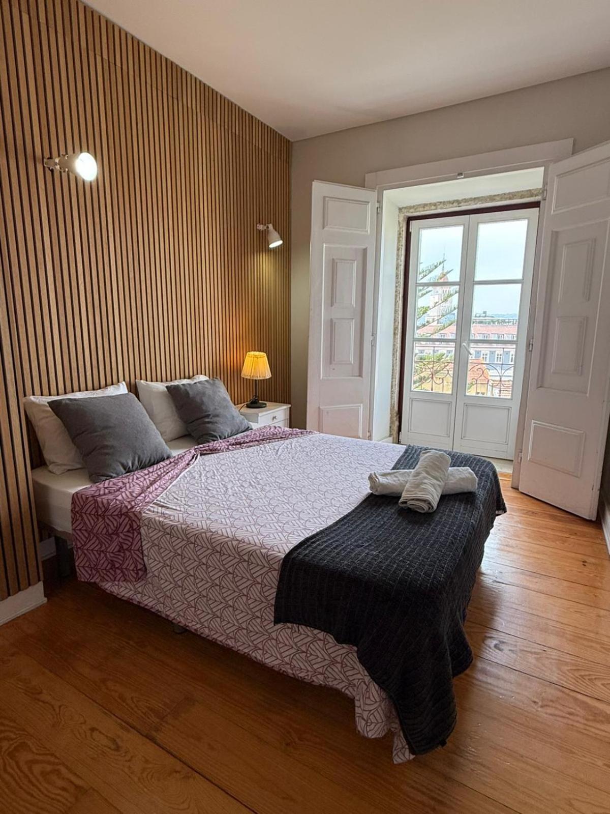 Frank's House & Happy Downtown Apartment Lisbon