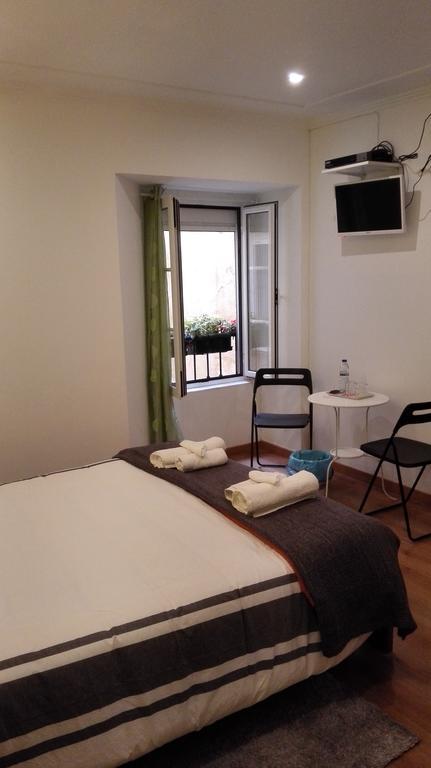 Guest house Martim Moniz 28 *
