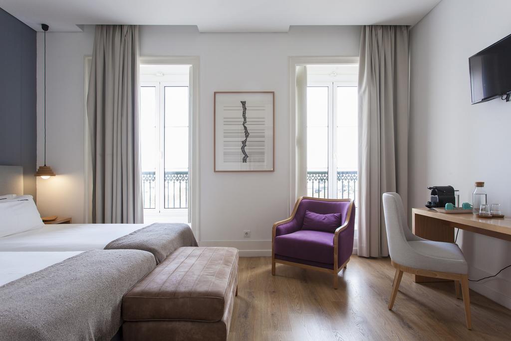 Feels Like Chiado Prime 3* Lisbon