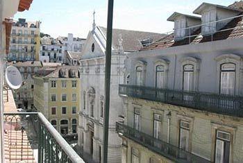 Apartment Living Baixa