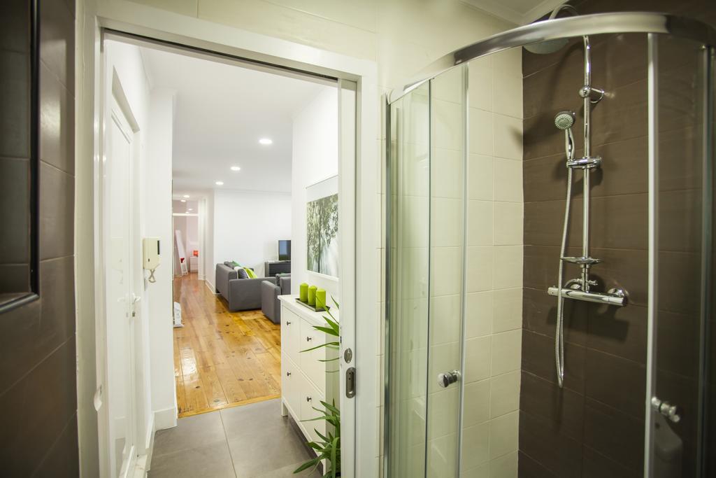 Breathtaking River View In Alfama Apartment