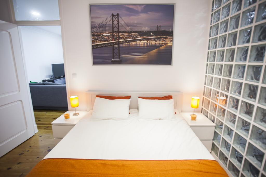 Breathtaking River View In Alfama Apartment Lisbon