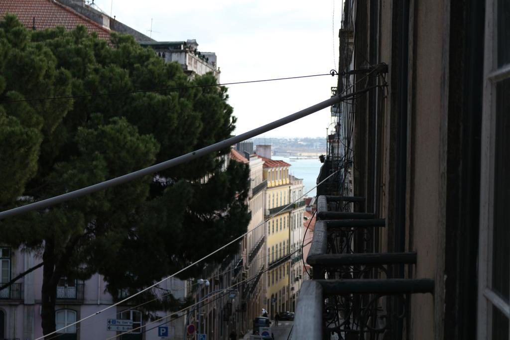 Flores 105 Lisbon