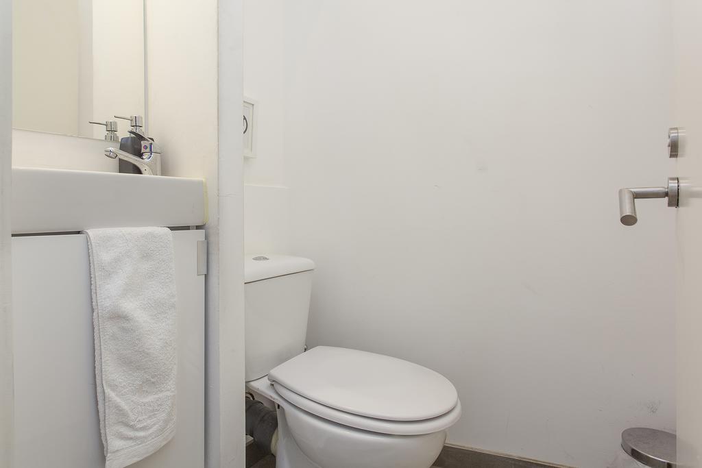 Hostel 5 Sins Chiado Lisbon