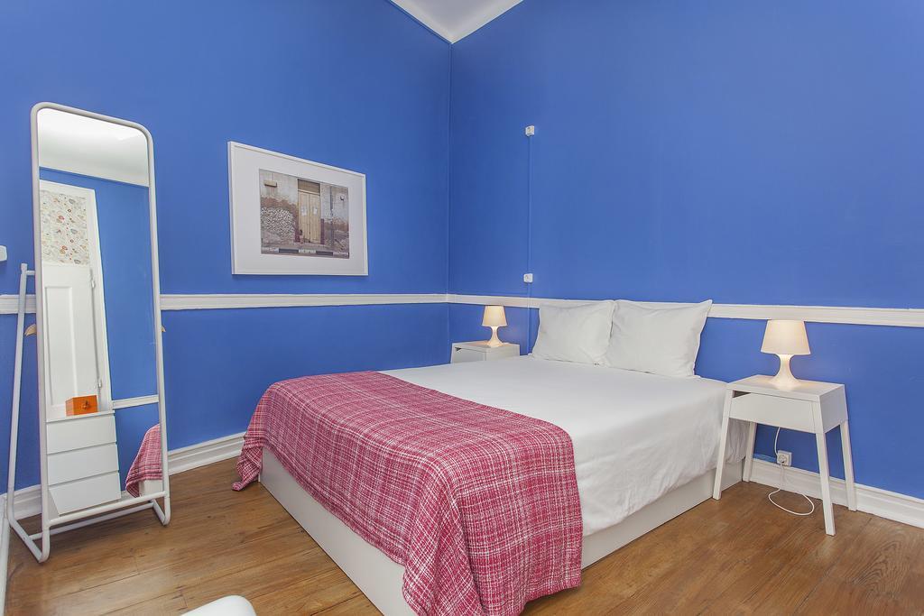 5 Sins Chiado Hostel Lisbon