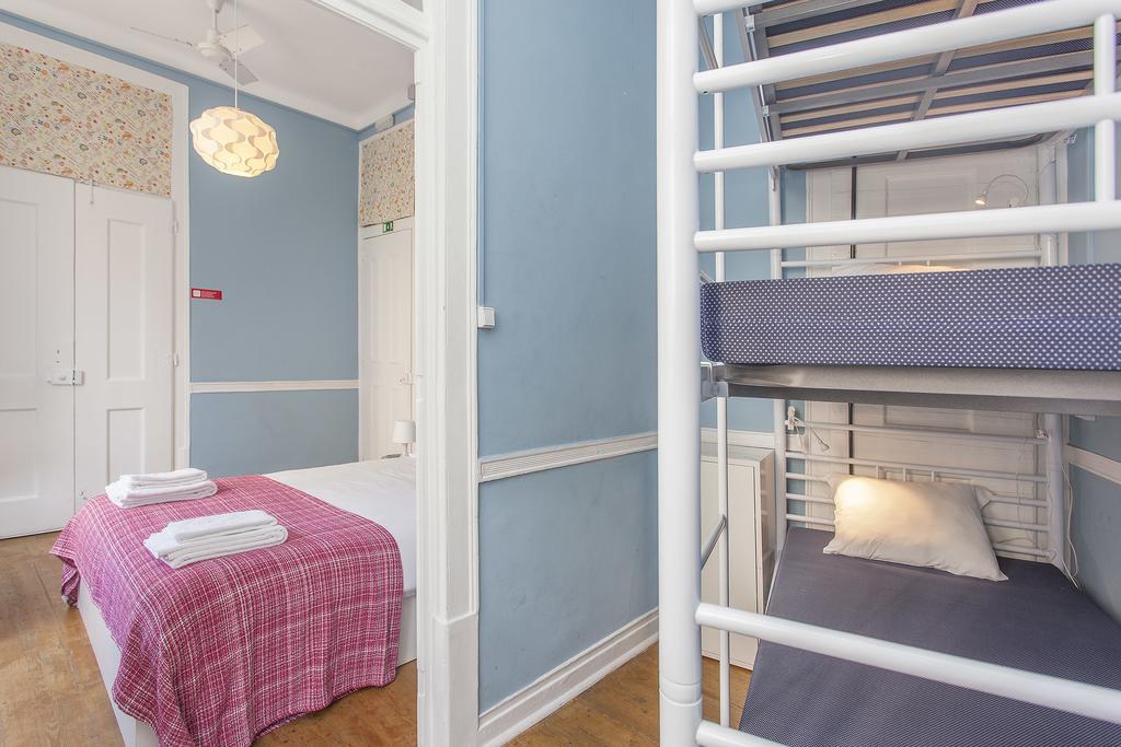 5 Sins Chiado Hostel Lisbon