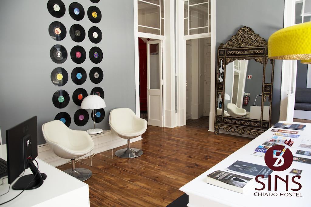 Hostel 5 Sins Chiado *