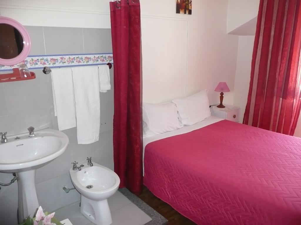Guest house Pensao Prata *