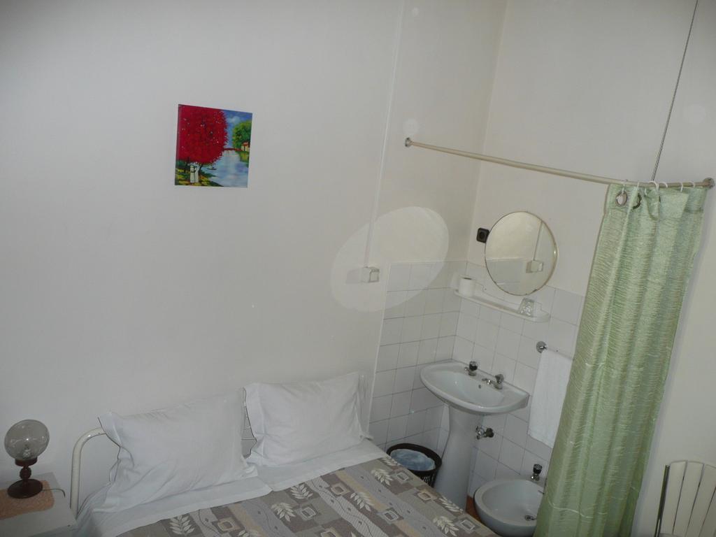 Guest house Pensao Prata Lisbon