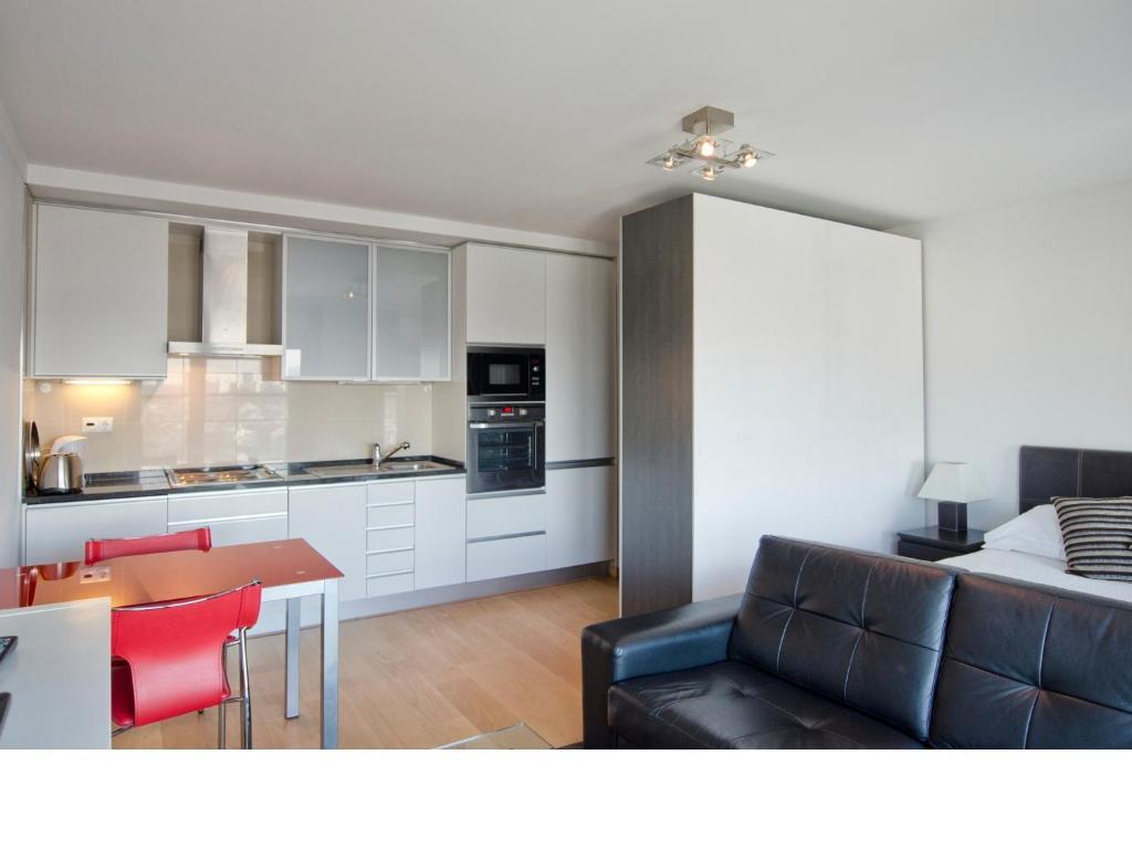 Rent4stay Apartment