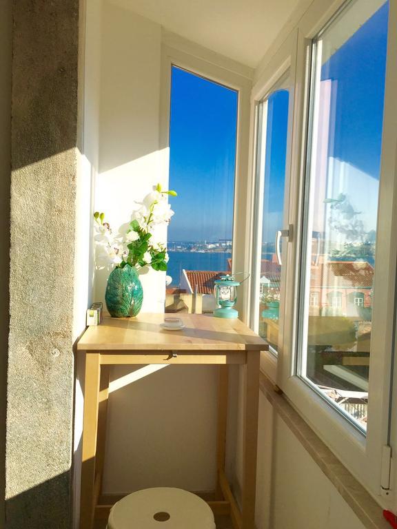 Lisbon Secret & River View Family Flat