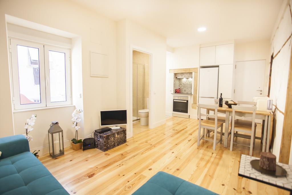 Graca Traditional 2 Bedroom * Lisbon
