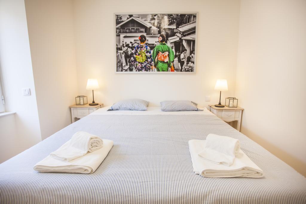 Graca Traditional 2 Bedroom * Lisbon