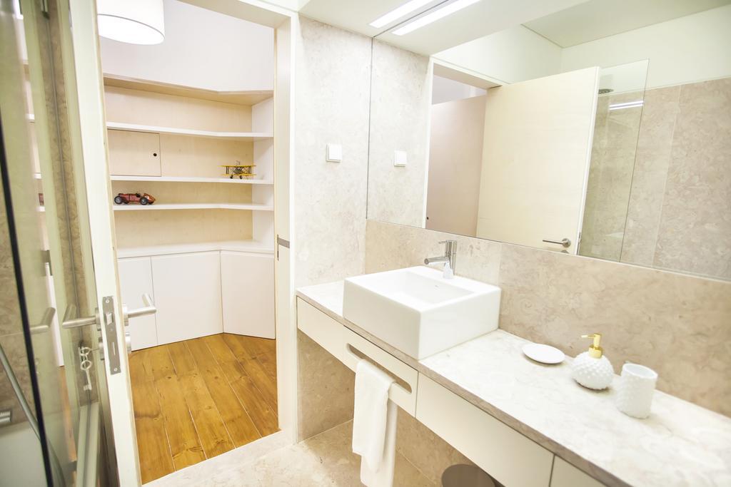 Historical City Center Apartment *