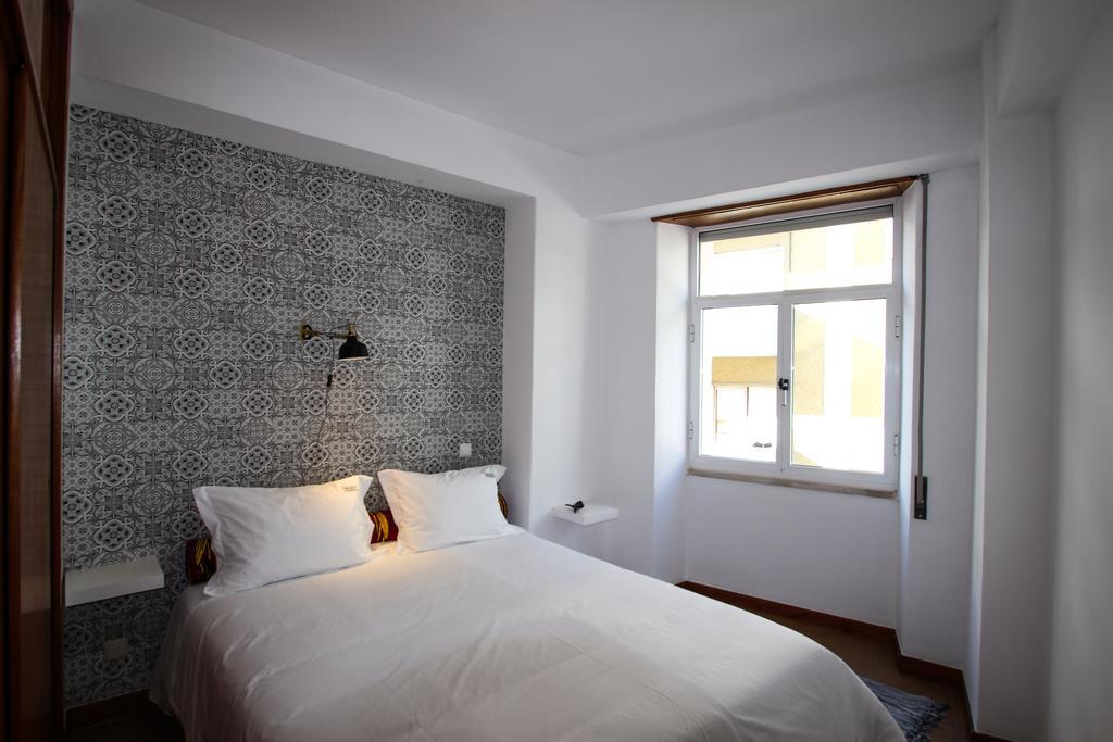 Bn Ghouse * Lisbon