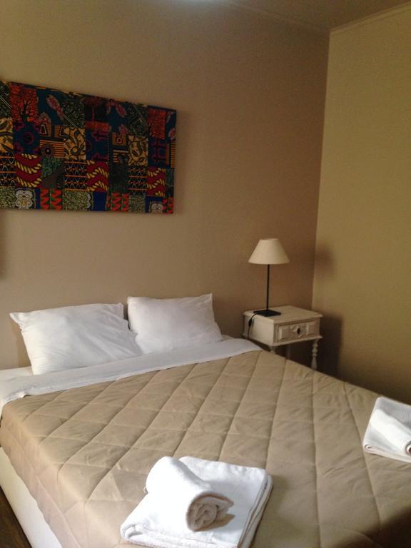 Jo's Place 3* Lisbon