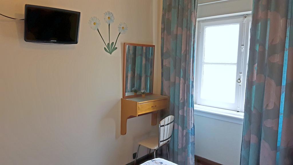 Pensao Prata Guest house *