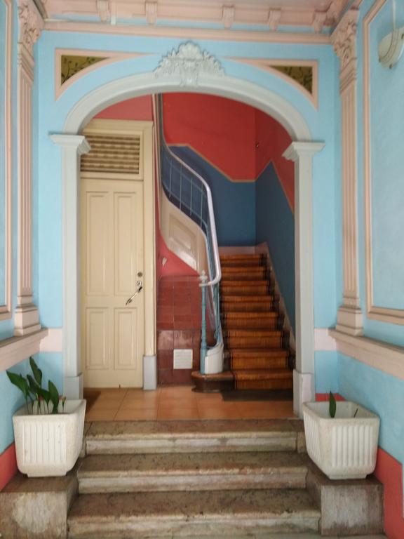 Apartment Ground Floor W/backyard Lisbon