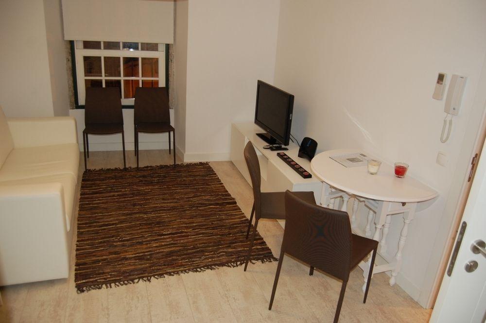 Wallis Apartment