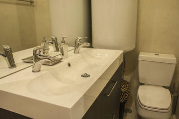 Chiado Insuites 100 Apartment