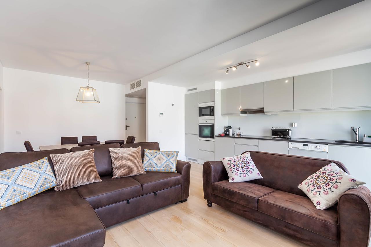 Palace Apartment *