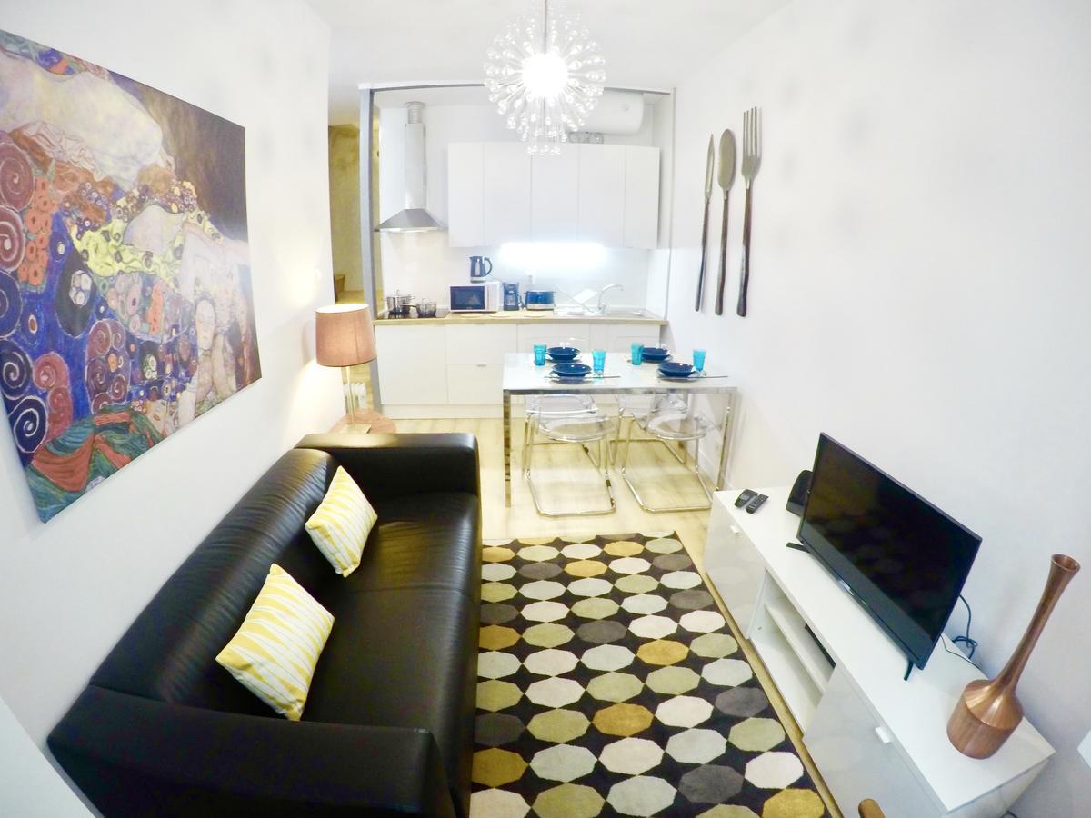 Principe Real Cecilio Apartment