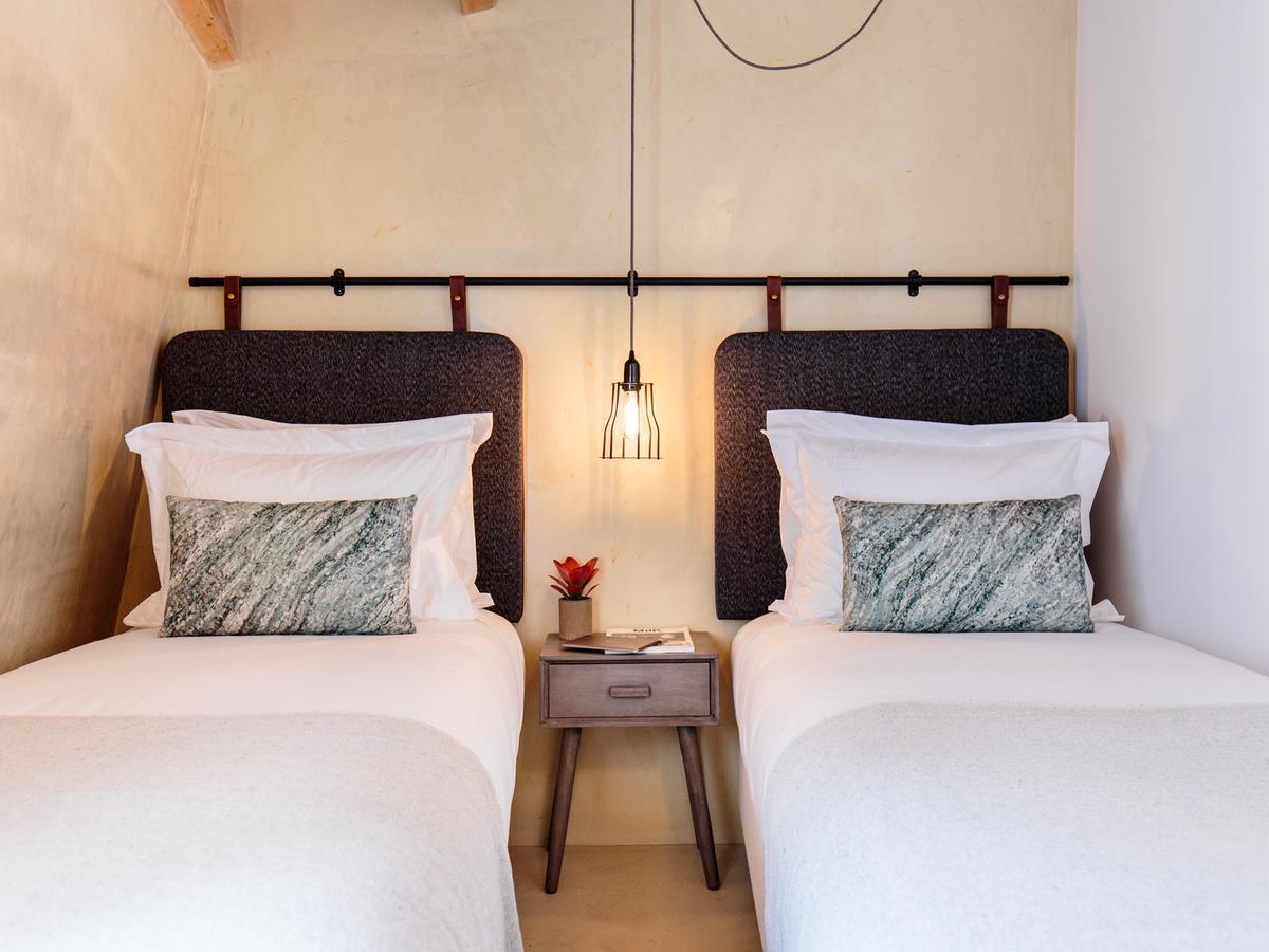 Dear - Living House Lisbon