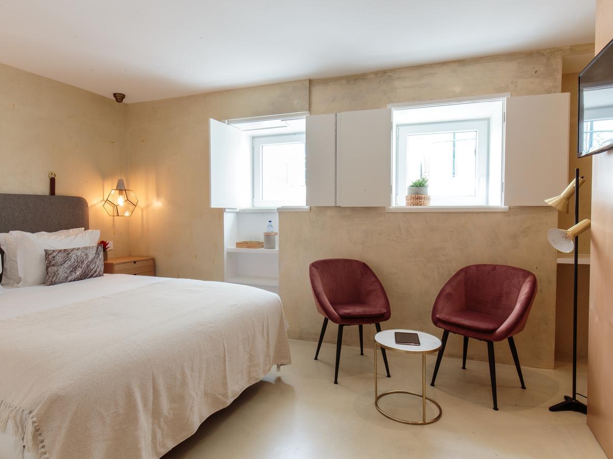 Bed & Breakfast Dear - Living House Lisbon