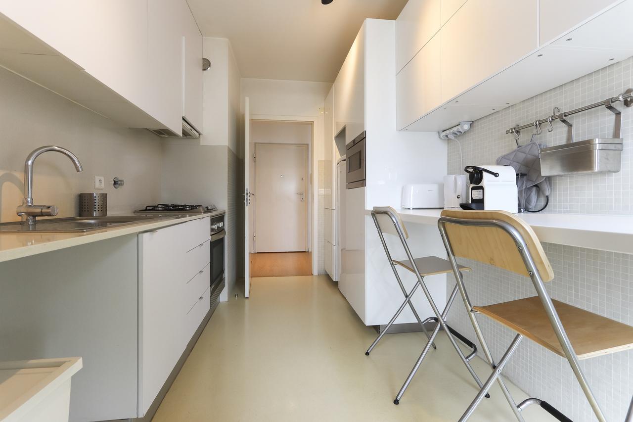 Modern & Bright Avenidas Novas By Homing Lisbon