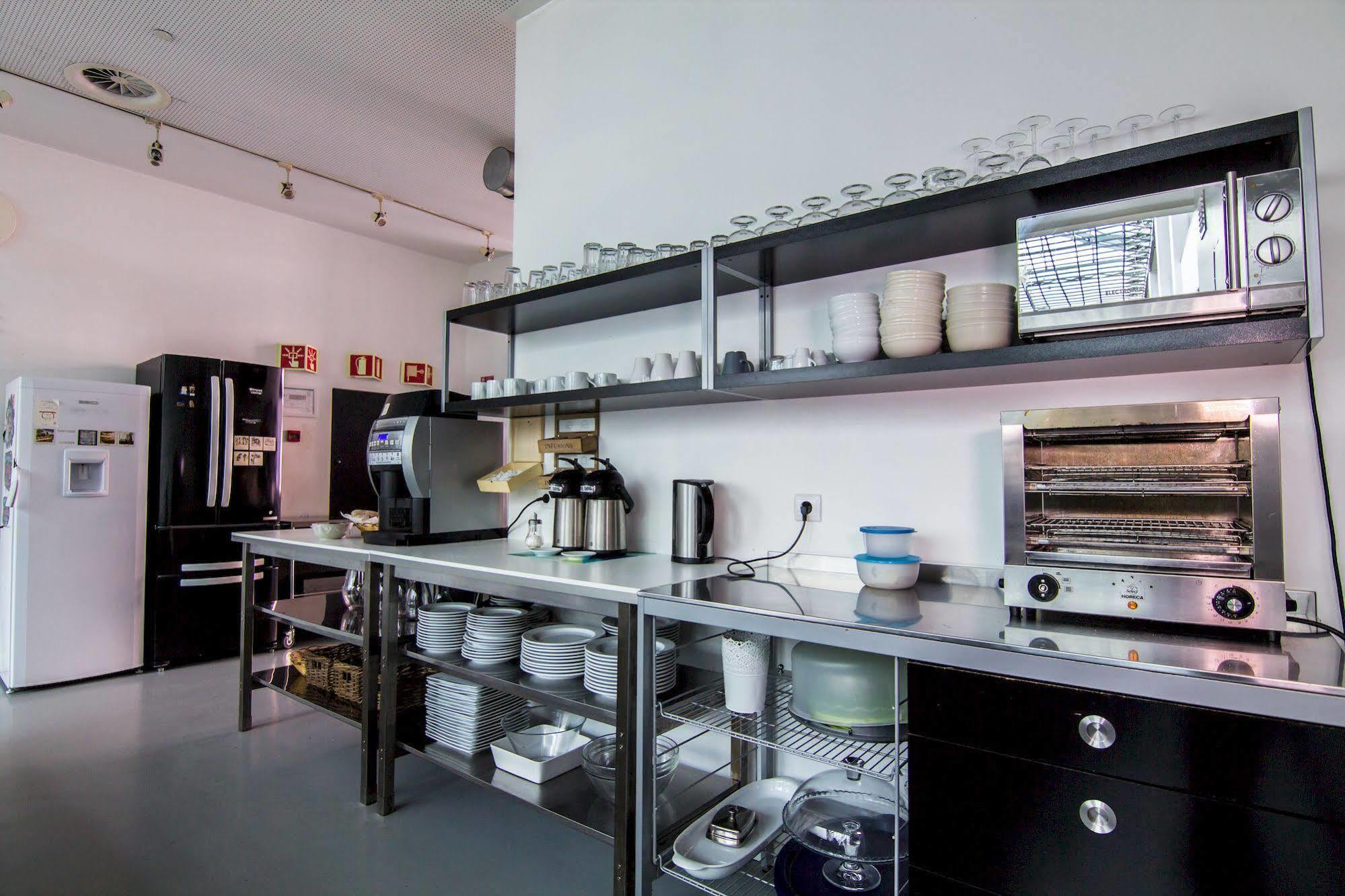 Destination Hostel