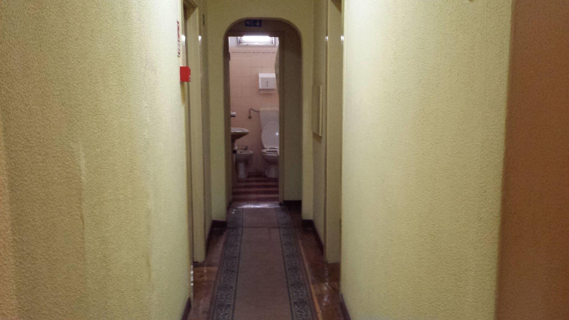 Pensao Residencial Flor Dos Cavaleiros Casa de hóspedes Lisboa