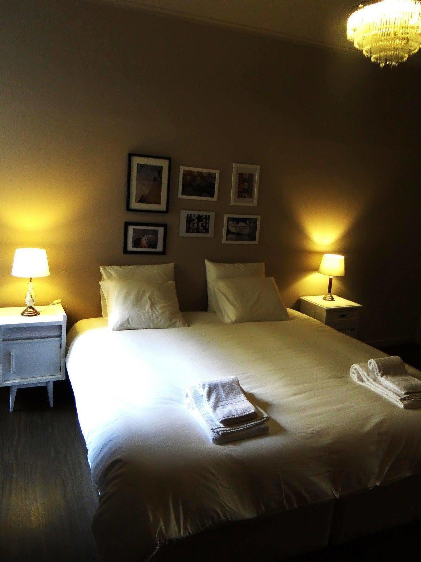 Jo's Place 3* Lisbon