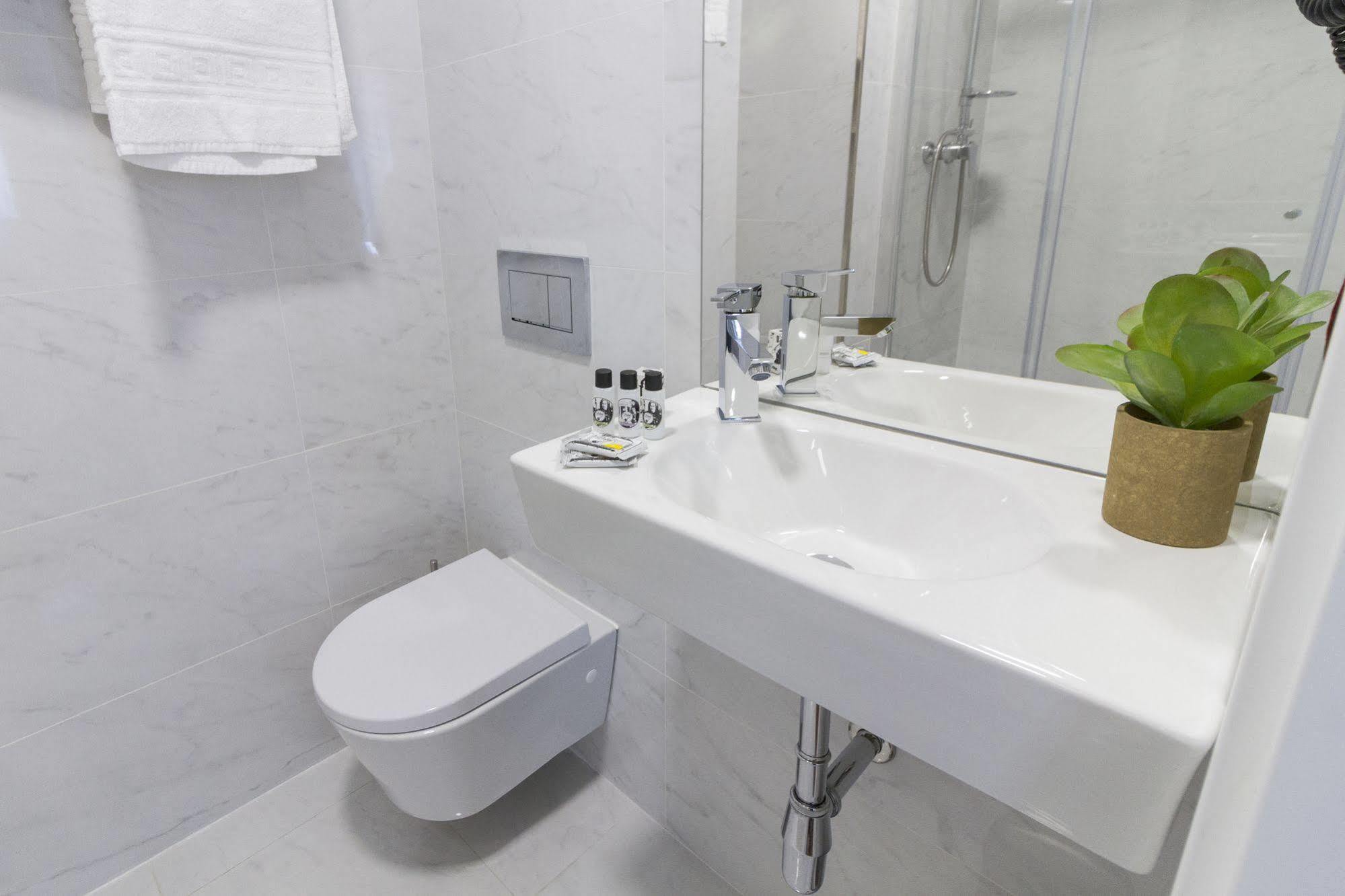 Bairro Alto Guest house 2*