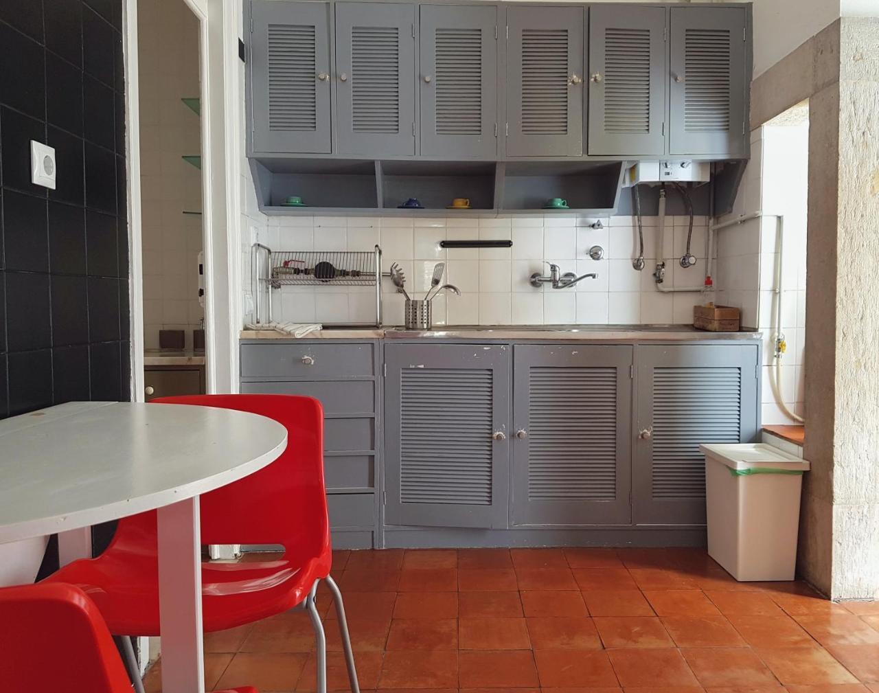 The Blue House - Saint Pauls Apartment Lisbon