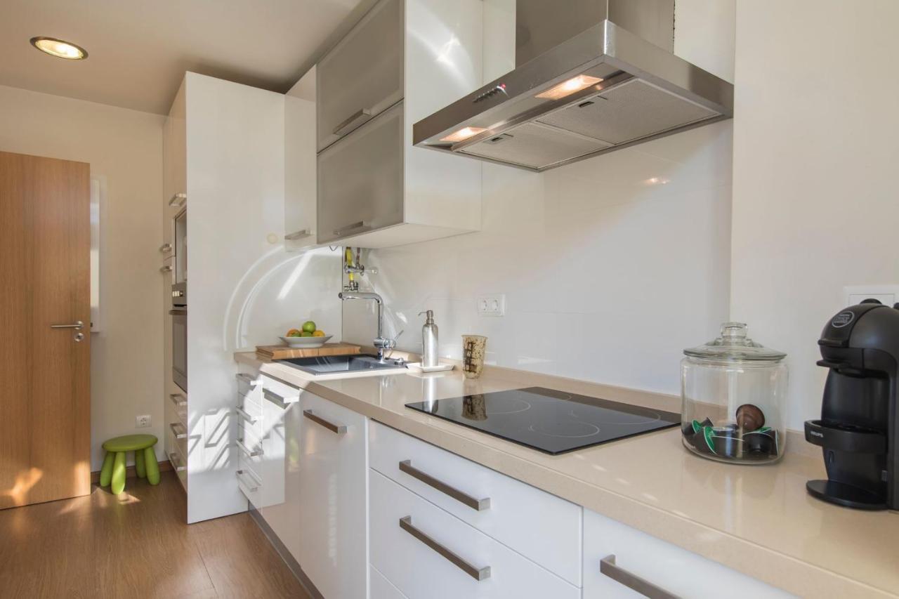 Lovelystay - 2 Bedroom Belem Wonder Apartment *