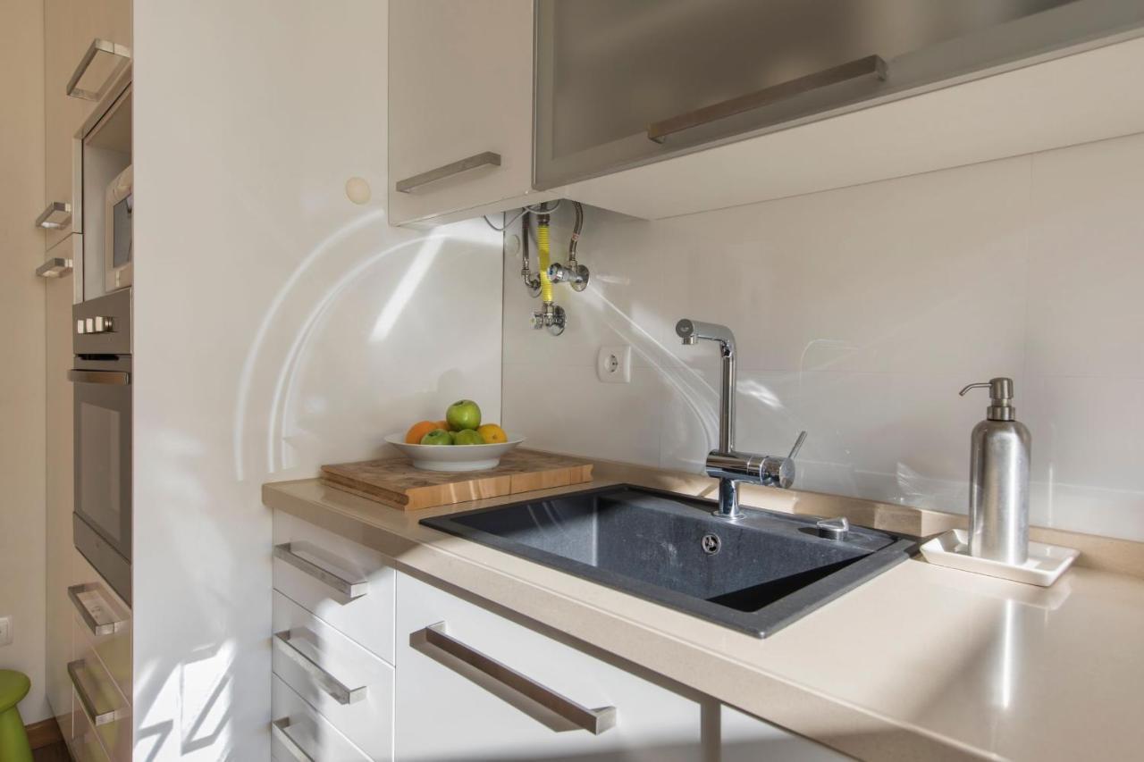 Lovelystay - 2 Bedroom Belem Wonder Apartment Lisbon