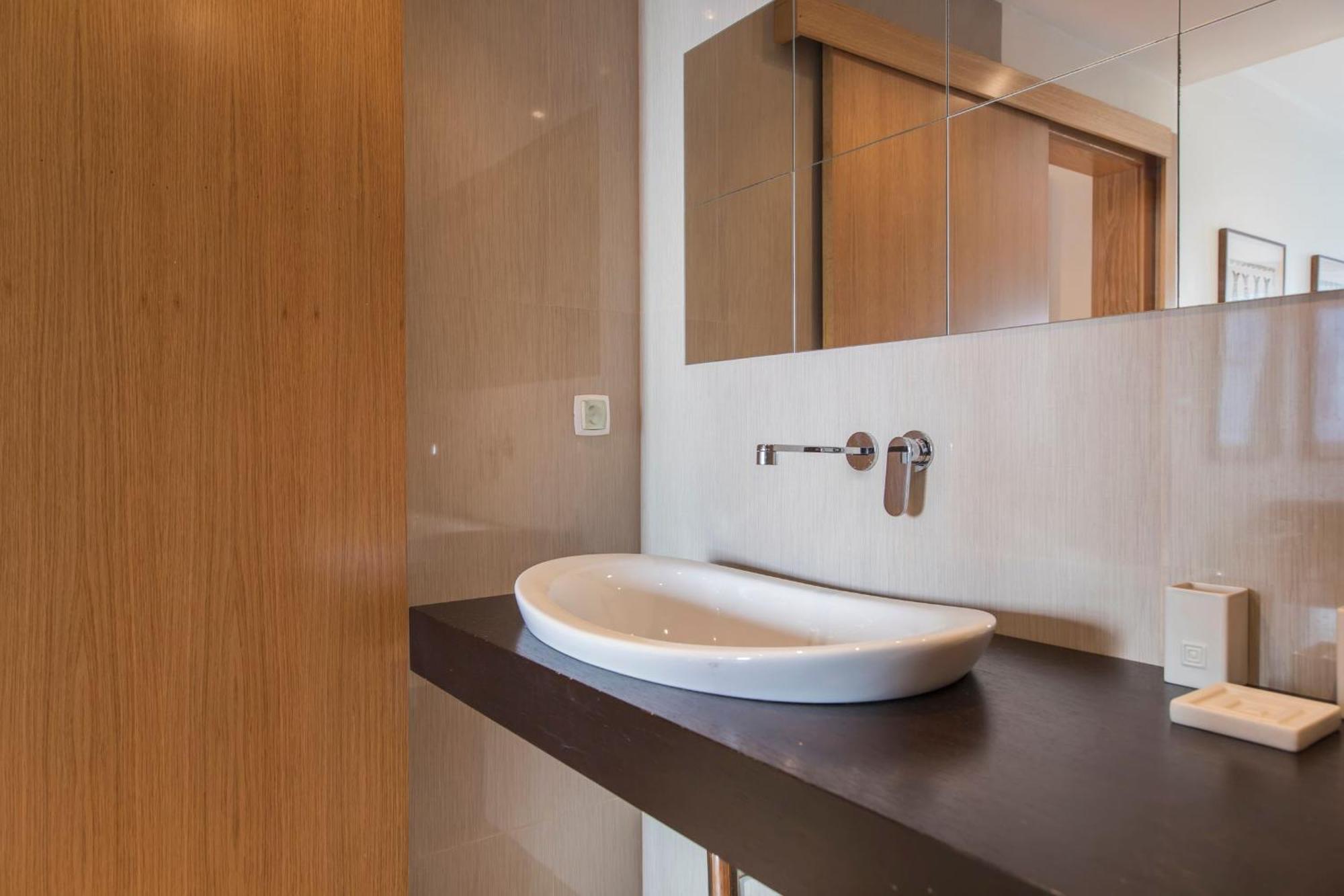 Lovelystay - 2 Bedroom Belem Wonder Apartment *