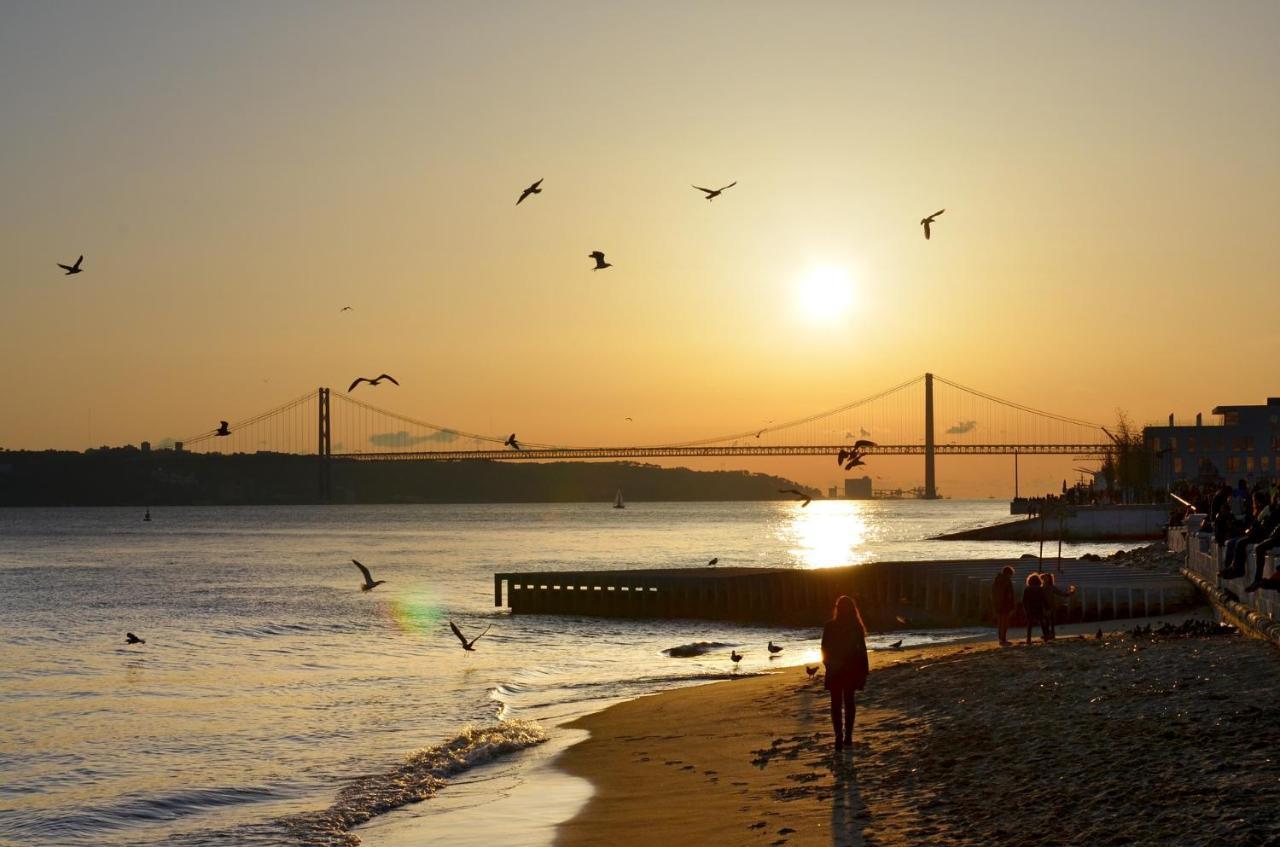 Famous Crows Guest house Lisbon