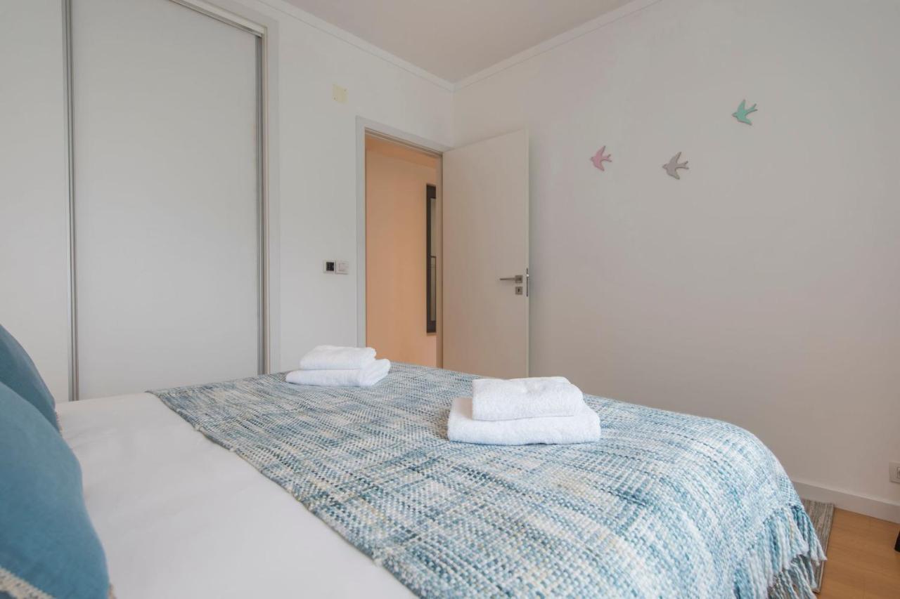 Lovelystay - Family-friendly Downtown Apartment
